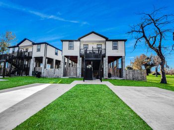 618 Maple Way