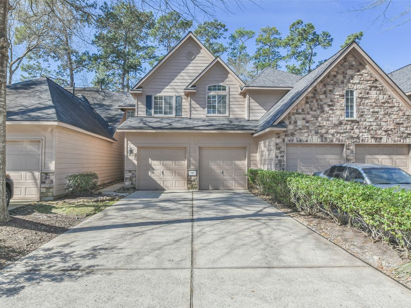 43 Alderon Woods Place, The Woodlands TX 77382