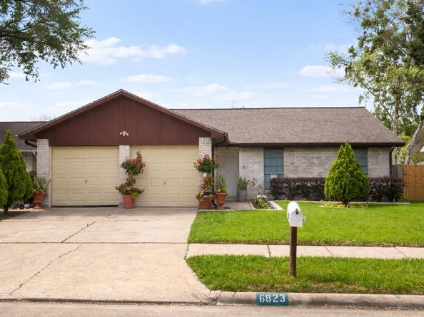6823 La Violetta Drive, Houston TX 77083