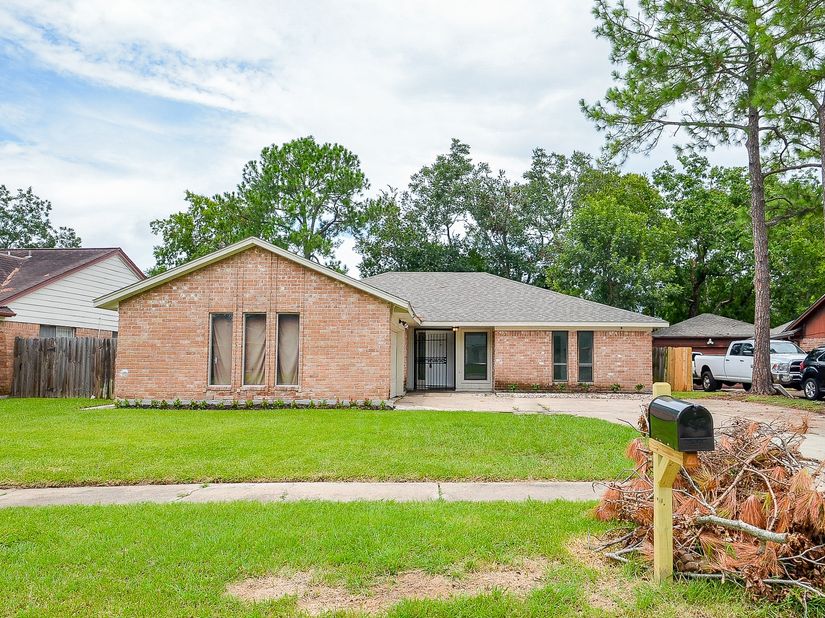 12266 Huntington Venture Drive, Houston TX 77099