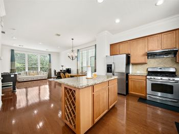 3113 Clearview Circle