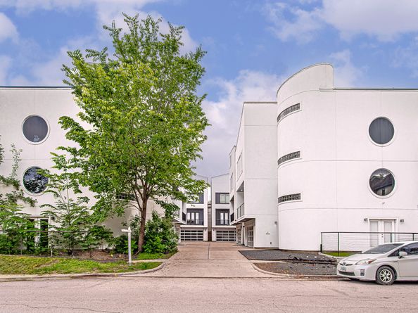 2025 Colquitt Street E, Houston TX 77098