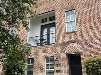 2533 Lamar Street