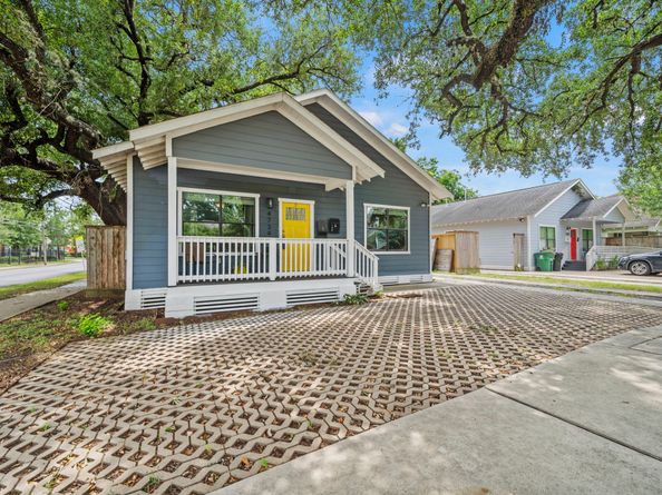 4734 Bell Street, Houston TX 77023