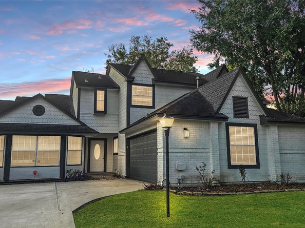 12811 Ashford Knoll Drive, Houston TX 77082