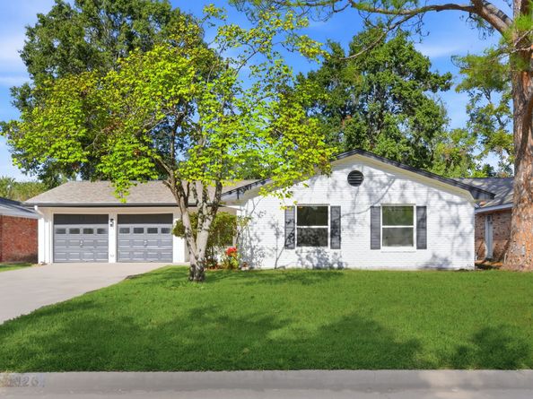 9326 Meadowbriar Lane, Houston TX 77063