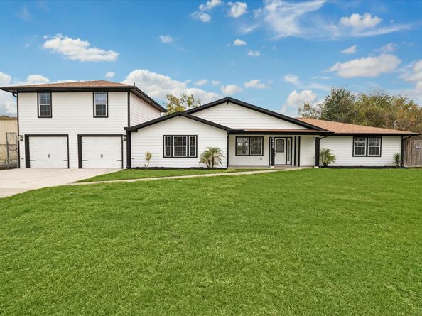 6415 Upshaw Drive, Houston TX 77396