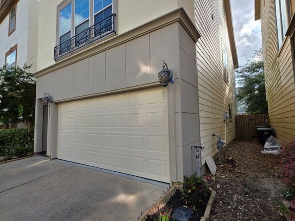 10722 Clearview Villa Place, Houston TX 77025