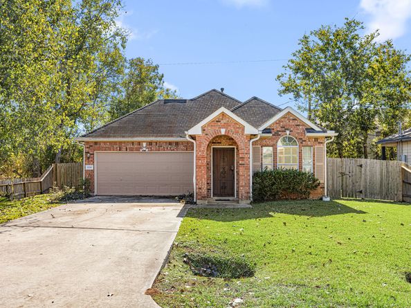 4210 Larkspur Street, Houston TX 77051