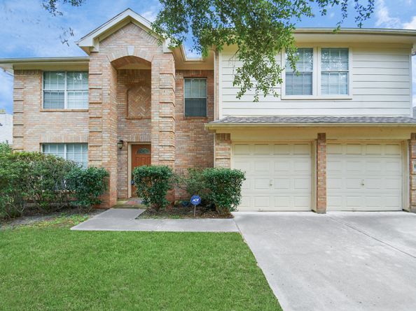 10810 Desert Springs Circle, Houston TX 77095