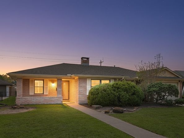 4831 Knickerbocker Street, Houston TX 77035