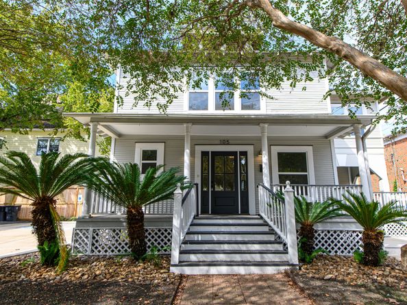 105 E 14th Street, Houston TX 77008