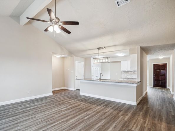 3519 Hombly Road, Houston TX 77066