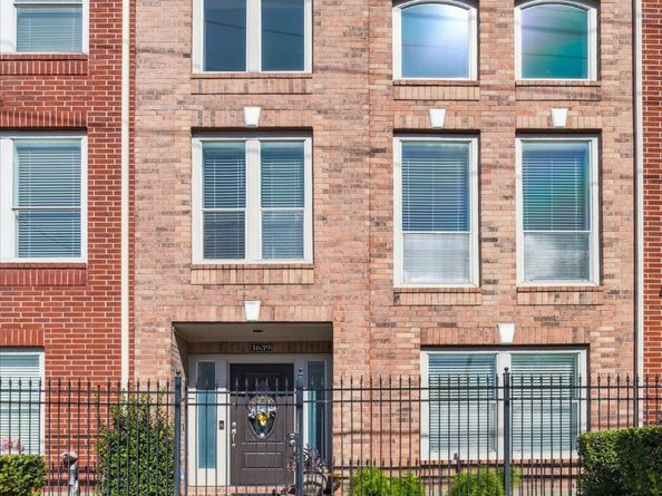 1639 Sutton Street, Houston TX 77006