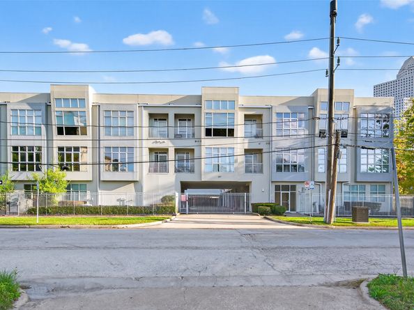 207 Pierce Street 307, Houston TX 77002