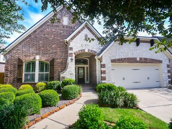 6915 Argonne Trail