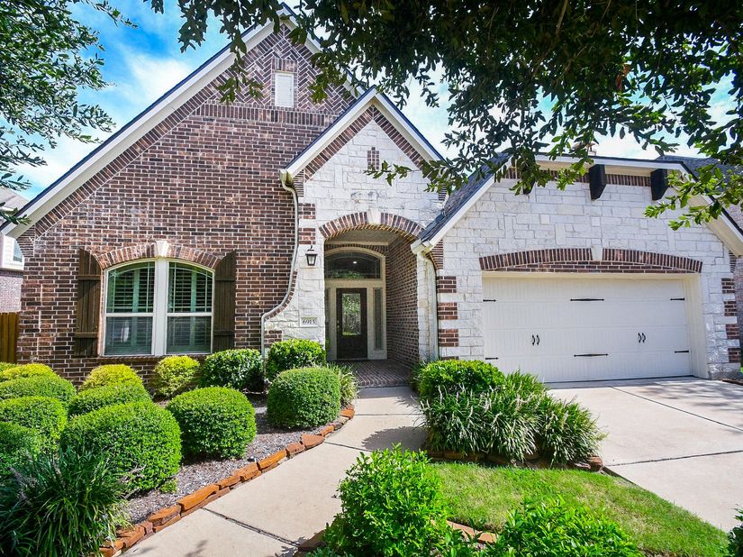 6915 Argonne Trail, Sugar Land TX 77479