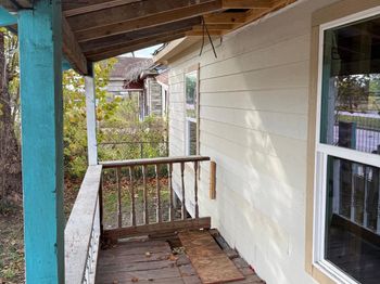 5113 Hirsch Road