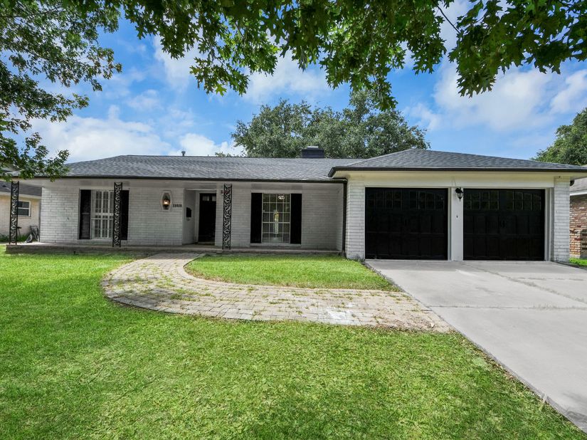 11618 Hillcroft Avenue, Houston TX 77035
