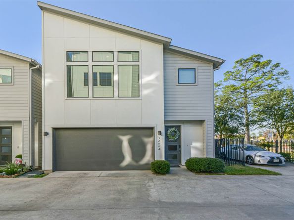 3206 N Macgregor Way A, Houston TX 77004