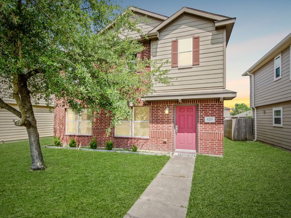1223 Grassy View Drive, Houston TX 77073