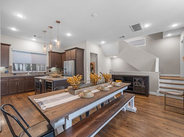 959 W 17th Street, Houston TX 77008