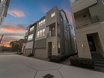 959 W 17th Street