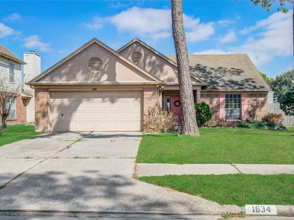 1634 Ridgebriar Drive, Houston TX 77014