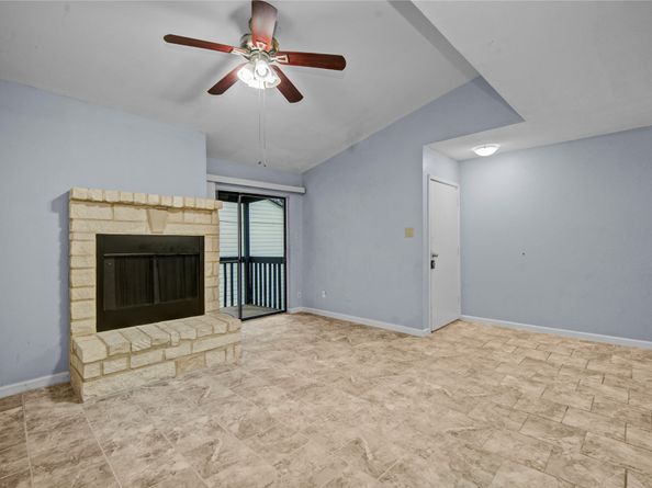 9009 Richmond Avenue 703, Houston TX 77063