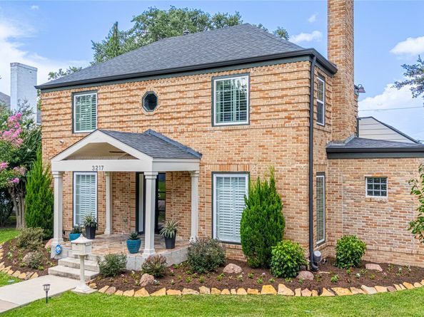 3217 Parkwood Drive, Houston TX 77021