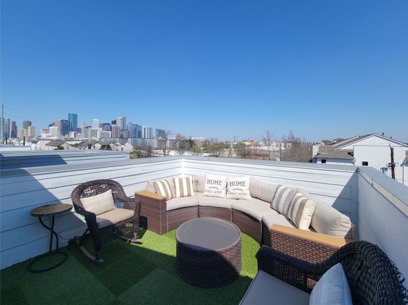 1705 Eado Point Lane, Houston TX 77003