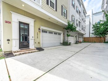 2524 Hutchins Street