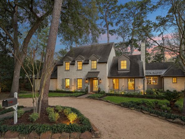 23 Hickory Ridge Drive, Houston TX 77024
