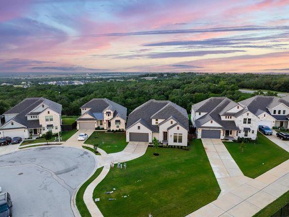 514 Round Valley TRL, Liberty Hill TX 78642