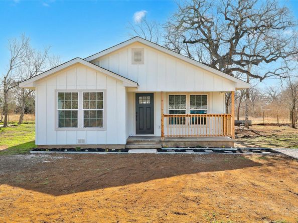 107 Russell ST, Liberty Hill TX 78642