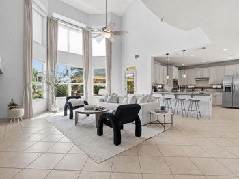 333 Spanish Mustang DR