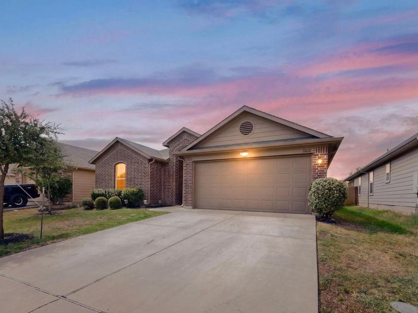 11612 Andesite RD, Manor TX 78653