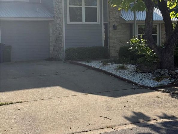 8207 Beaver Brook LN, Austin TX 78748