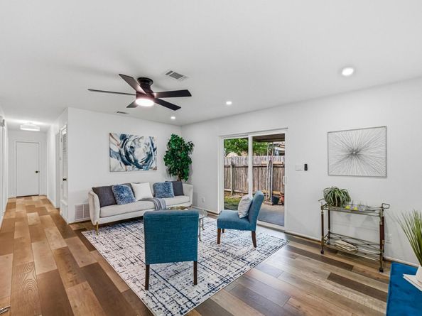 5613 Jacaranda DR, Austin TX 78744
