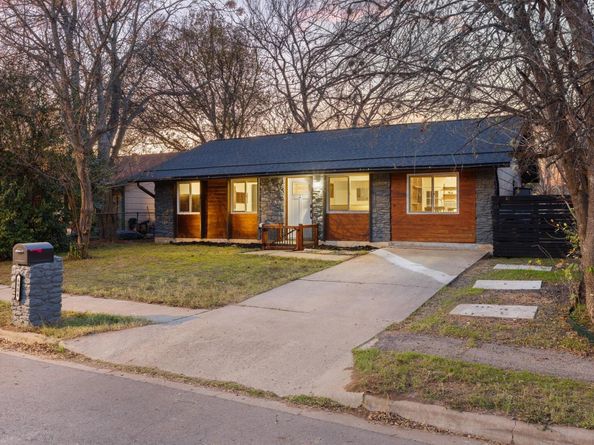 6904 Cherry Meadow DR, Austin TX 78745