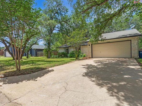 9002 Bubbling Springs TRL, Austin TX 78729
