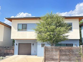 2101 Montopolis DR