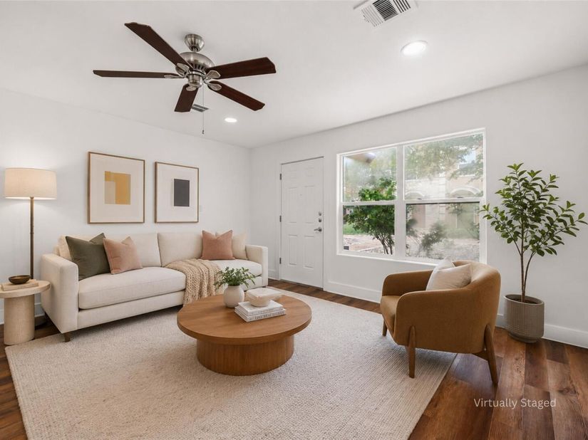 1101 Grove BLVD 208, Austin TX 78741