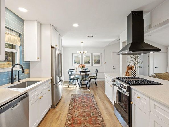 11912 Oakbrook DR, Austin TX 78753