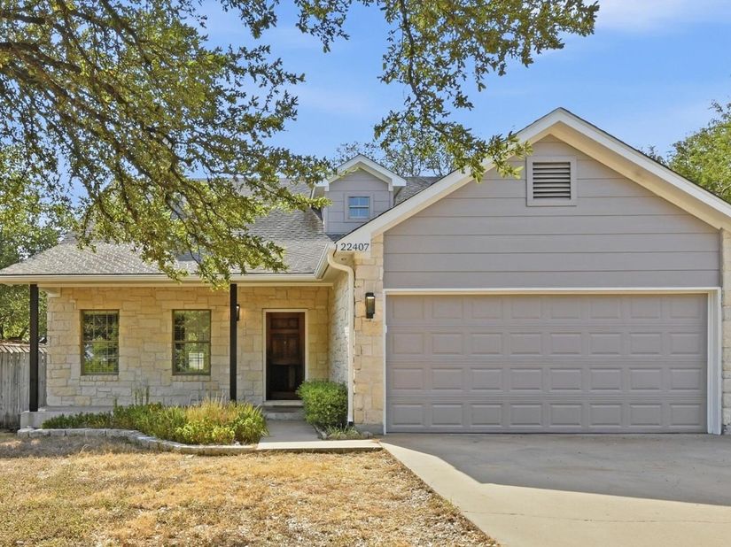 22407 Briarcliff DR, Spicewood TX 78669