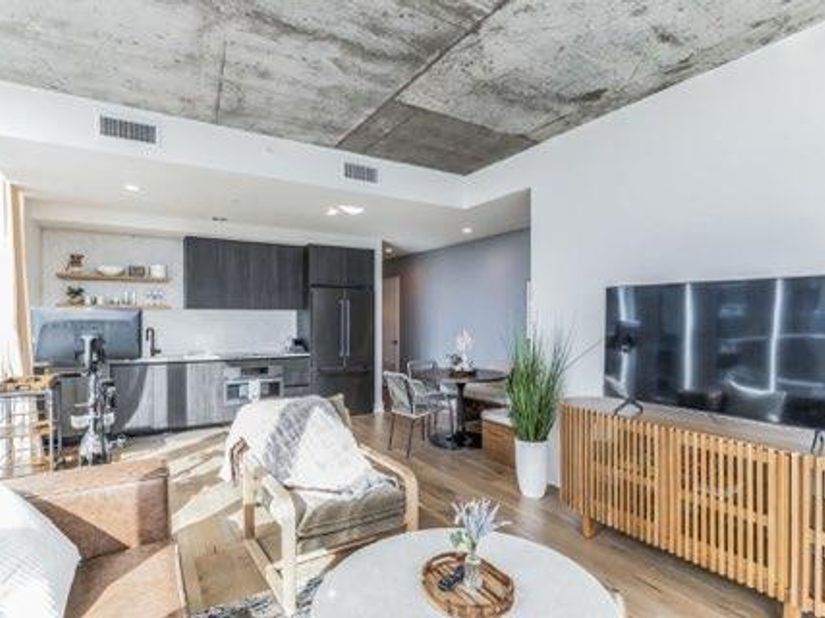 48 East Ave 3008, Austin TX 78701