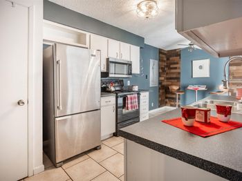 1720 Timber Ridge DR