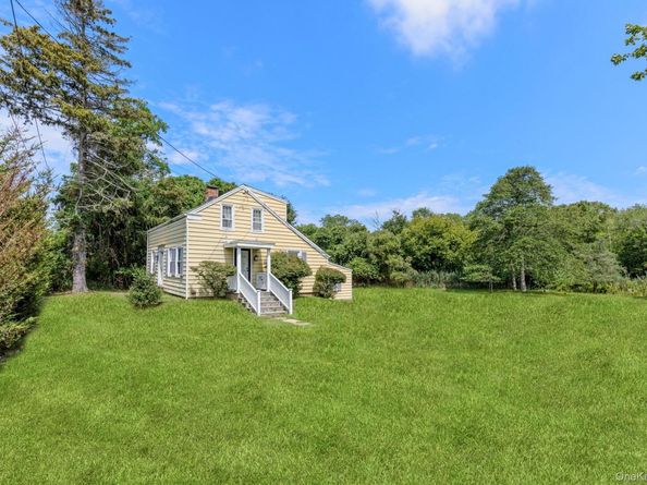 1680 N Sea Road, Southampton NY 11968
