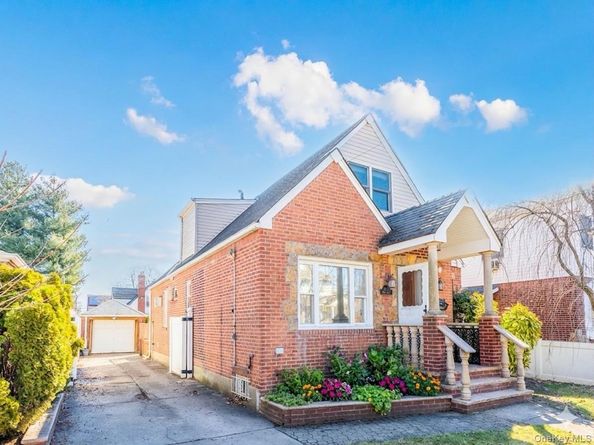 65-11 168th Street, Fresh Meadows NY 11365