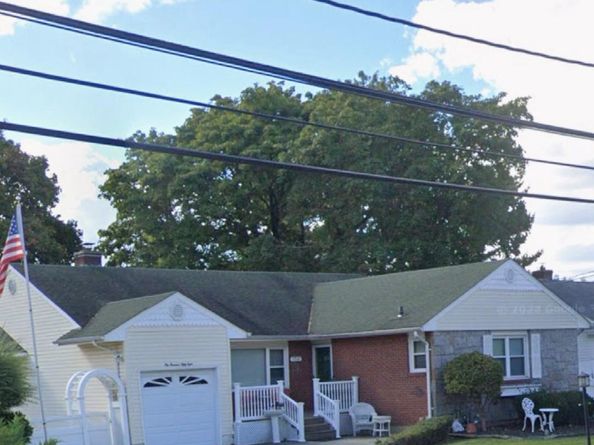 158 Lincoln Avenue, Rockville Centre NY 11570